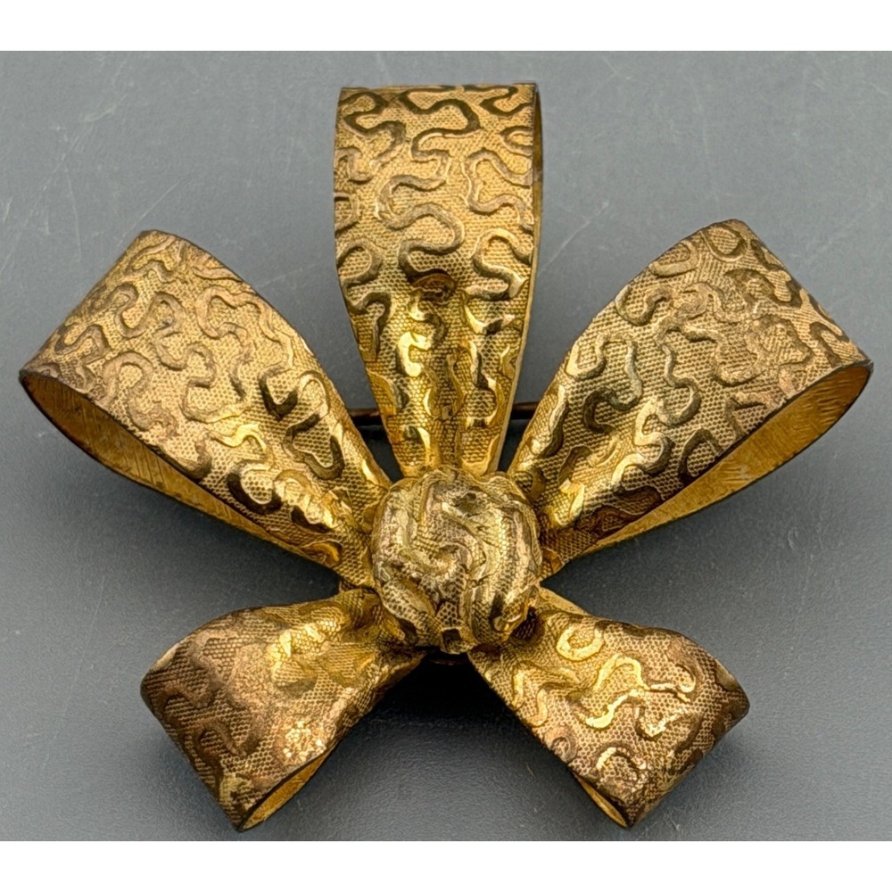 Vintage Miriam Haskell Ribbob Brooch Gold Tone Textured Signed 1.76"